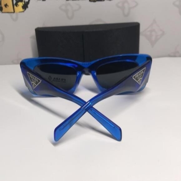 New Authentic Prada PR13Z Sunglasses – Blue Frame / Grey Lenses, Square Shape - Picture 13 of 13
